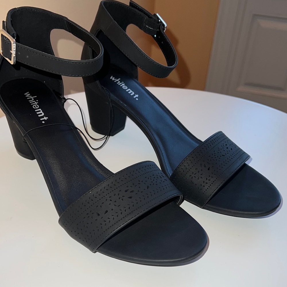 Whitmt. Black Ankle Strap Heels size 11M